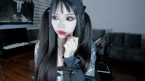 Snapshot of zombieeporcelainex chatting on 04.24.26 SOPHIE online show from 04.24.26