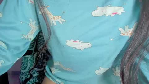 Snapshot of zooeybelair chatting on 03.02.25 Alicie online show from 03.02.25