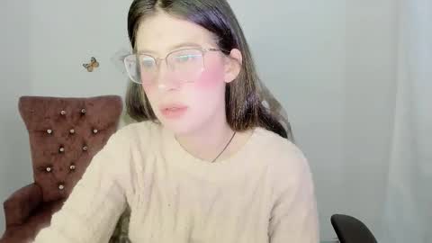 Snapshot of zooeybelair chatting on 01.19.26 Alicie online show from 01.19.26