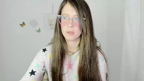 Snapshot of zooeybelair chatting on 02.16.26 Alicie online show from 02.16.26