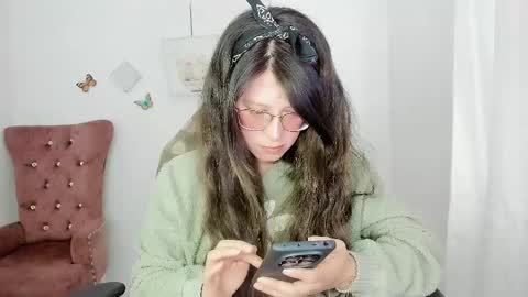 Snapshot of zooeybelair chatting on 02.26.26 Alicie online show from 02.26.26