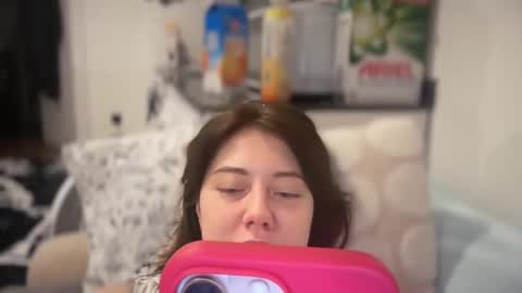 Melani online show from 04.10.26