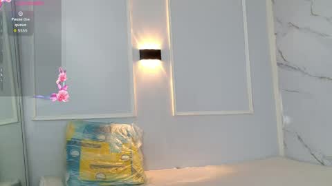 Violeta online show from 04.14.26