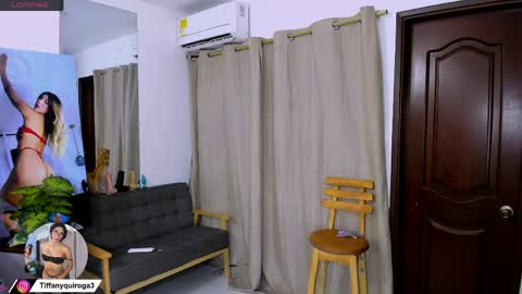 Snapshot of zou_quira chatting on 04.21.26 zou_quira online show from 04.21.26