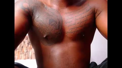 Snapshot of zousxxx chatting on 09.17.25 zousxxx online show from 09.17.25