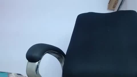 Snapshot of zousxxx chatting on 11.17.25 zousxxx online show from 11.17.25