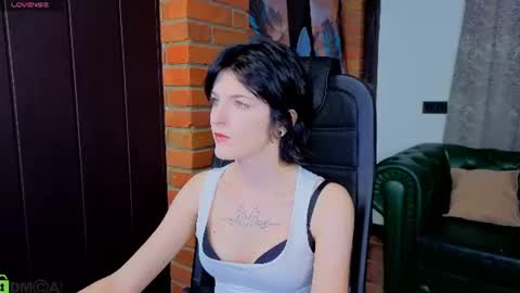 Snapshot of zulema_raven chatting on 08.09.26 Zulema online show from 08.09.26
