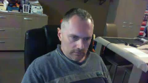 Snapshot of zultem chatting on 02.24.25 zultem online show from 02.24.25