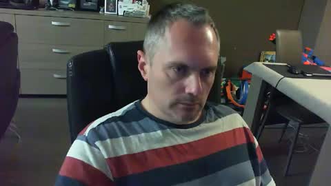 Snapshot of zultem chatting on 09.30.25 zultem online show from 09.30.25