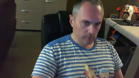 Snapshot of zultem chatting on 10.06.25 zultem online show from 10.06.25