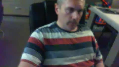Snapshot of zultem chatting on 10.22.25 zultem online show from 10.22.25