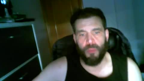 Snapshot of zurdineno chatting on 05.25.26 zurdineno online show from 05.25.26
