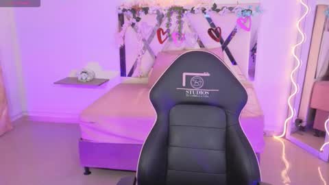 ZURY   online show from 10.08.25