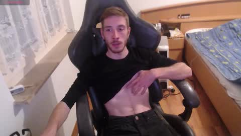 Zuzmoe online show from 11.22.25