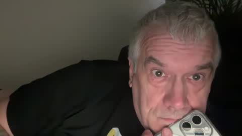 Snapshot of zwickauer1969 chatting on 03.04.25 zwickauer1969 online show from 03.04.25