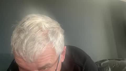 Snapshot of zwickauer1969 chatting on 10.21.25 zwickauer1969 online show from 10.21.25