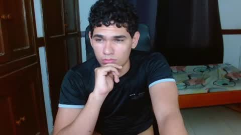 Snapshot of zyrosxk chatting on 06.18.26 antonio felipe online show from 06.18.26