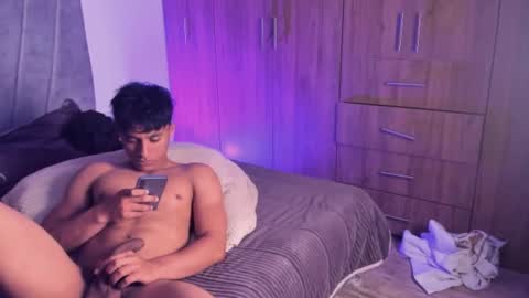 zyzz_1812 online show from 09.12.25