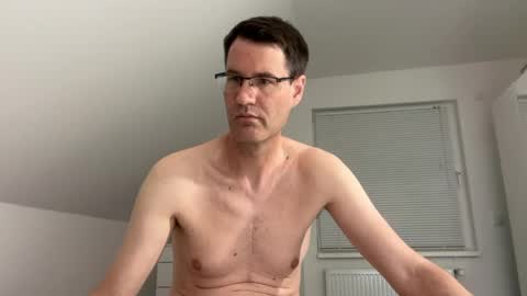 Snapshot of zzz123_cam chatting on 06.04.26 zzz123_cam online show from 06.04.26