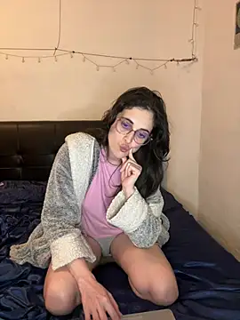 Snapshot of Lunaabbey chatting on 02.21.26 Lunaabbey online show from 02.21.26