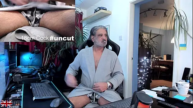 OnlineBossUK online show from 12.18.25