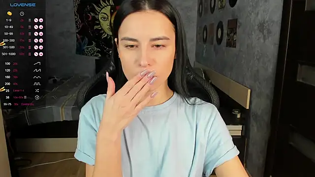 Horny Nikki  online show from 12.13.24