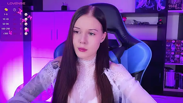 Snapshot of jasminevine chatting on 12.06.24 jasminevine online show from 12.06.24