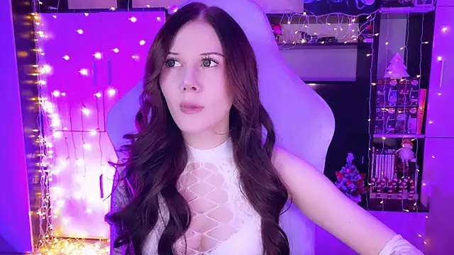 Snapshot of jasminevine chatting on 01.01.25 jasminevine online show from 01.01.25