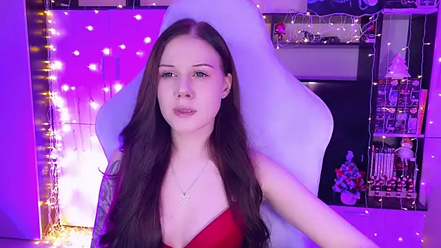 Snapshot of jasminevine chatting on 01.02.25 jasminevine online show from 01.02.25