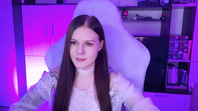 Snapshot of jasminevine chatting on 01.10.25 jasminevine online show from 01.10.25