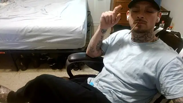 Snapshot of DADDY_KANE8--- chatting on 05.12.26 DADDY KANE8--- online show from 05.12.26