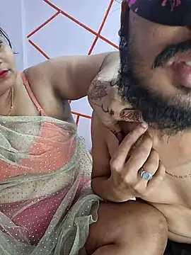 MOM-SUN-COUPLE online show from 03.06.25