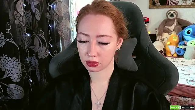 TinaBrook online show from 04.08.26