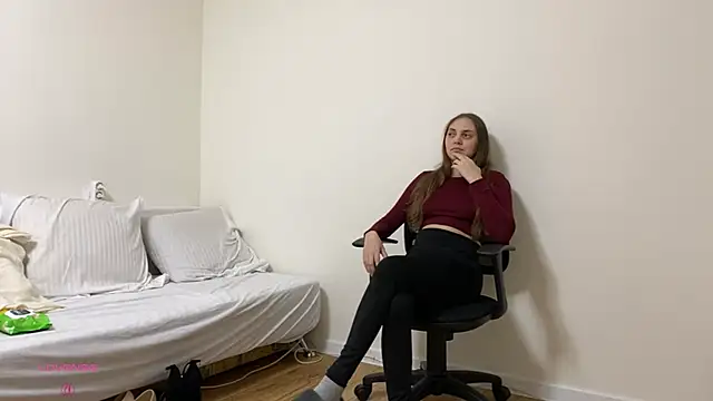 Snapshot of SunriseGuys chatting on 02.05.26 SunriseGuys online show from 02.05.26