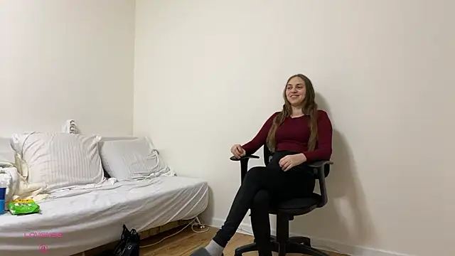 Snapshot of SunriseGuys chatting on 02.06.26 SunriseGuys online show from 02.06.26