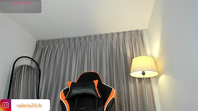 valeriia25  online show from 12.04.24