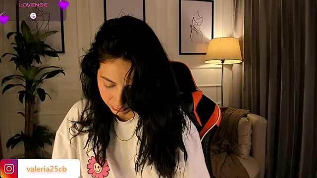 valeriia25  online show from 02.19.25