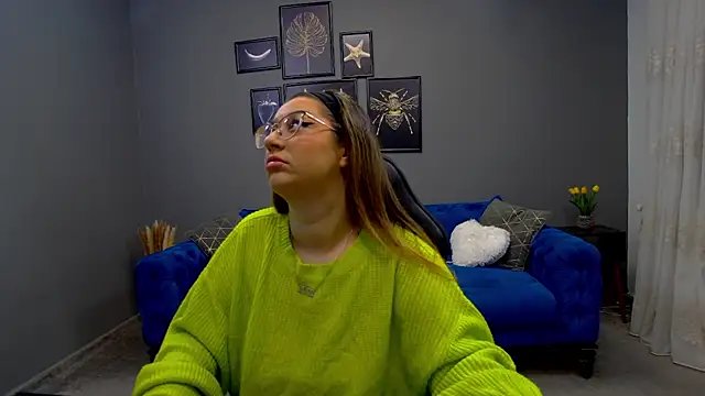 Katewalker  online show from 02.04.25