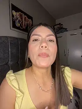 Snapshot of martina_contreras chatting on 05.03.26 martina contreras online show from 05.03.26