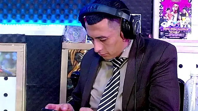 Darko0717 online show from 03.18.25