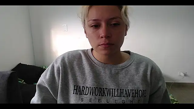 MommyMiaWs online show from 02.15.25