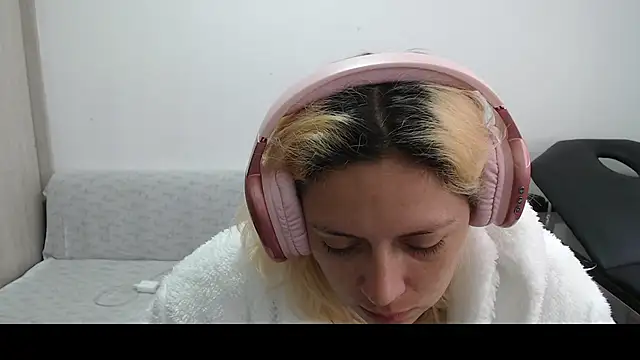 MommyMiaWs online show from 03.10.25