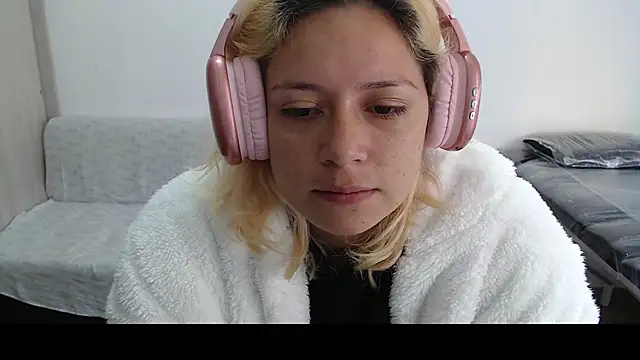 MommyMiaWs online show from 03.11.25