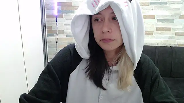 MommyMiaWs online show from 09.24.25