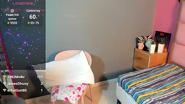 Snapshot of samanthaanderson_ chatting on 02.05.25 samanthaanderson  online show from 02.05.25