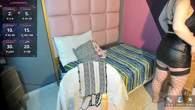 Snapshot of samanthaanderson_ chatting on 03.11.25 samanthaanderson  online show from 03.11.25