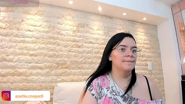 anette cooper online show from 12.15.25