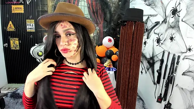 criss 21  online show from 10.29.25