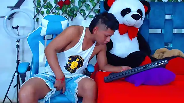 Hakim prettynigg online show from 10.23.25