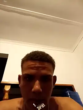 Snapshot of Linex06 chatting on 02.25.26 Linex06 online show from 02.25.26